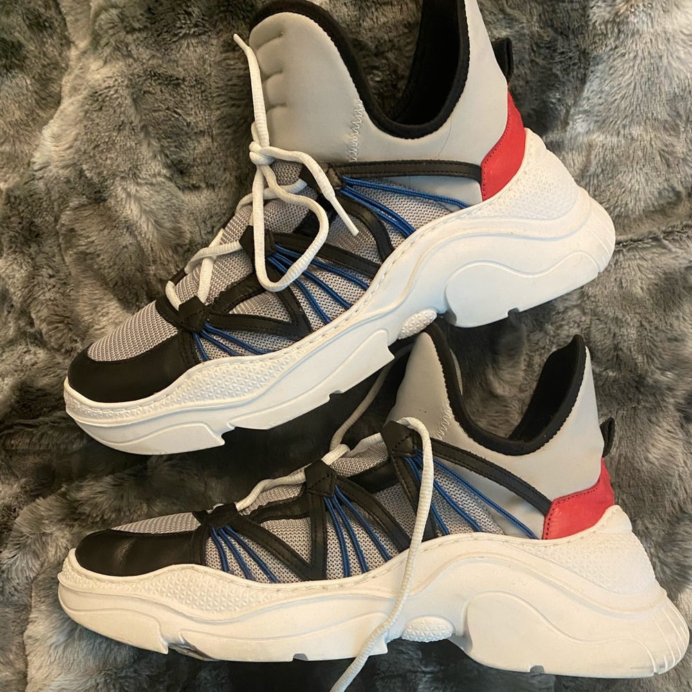 SCHUTZ Sneakers Sz 11